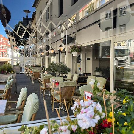 Hotel Restaurant La Piazza Valkenburg aan de Geul Екстериор снимка