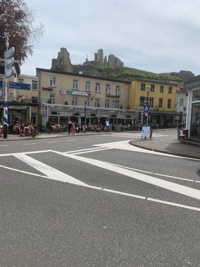 Hotel Restaurant La Piazza Valkenburg aan de Geul Екстериор снимка