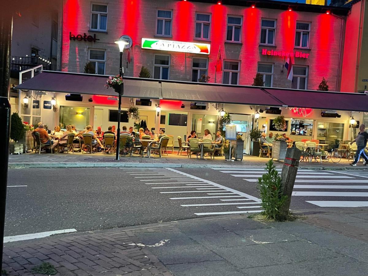 Hotel Restaurant La Piazza Valkenburg aan de Geul Екстериор снимка