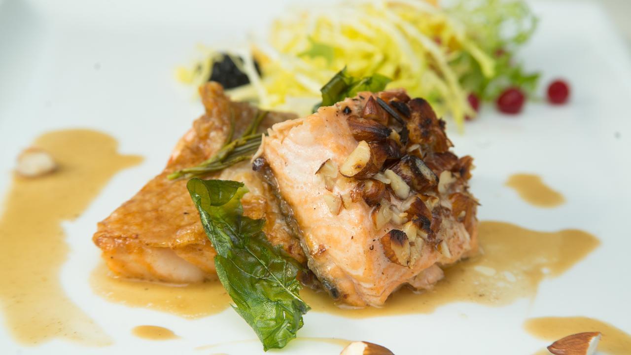 Hotel Restaurant La Piazza Valkenburg aan de Geul Екстериор снимка